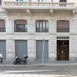  Appartamento In The Heart Of Milano!