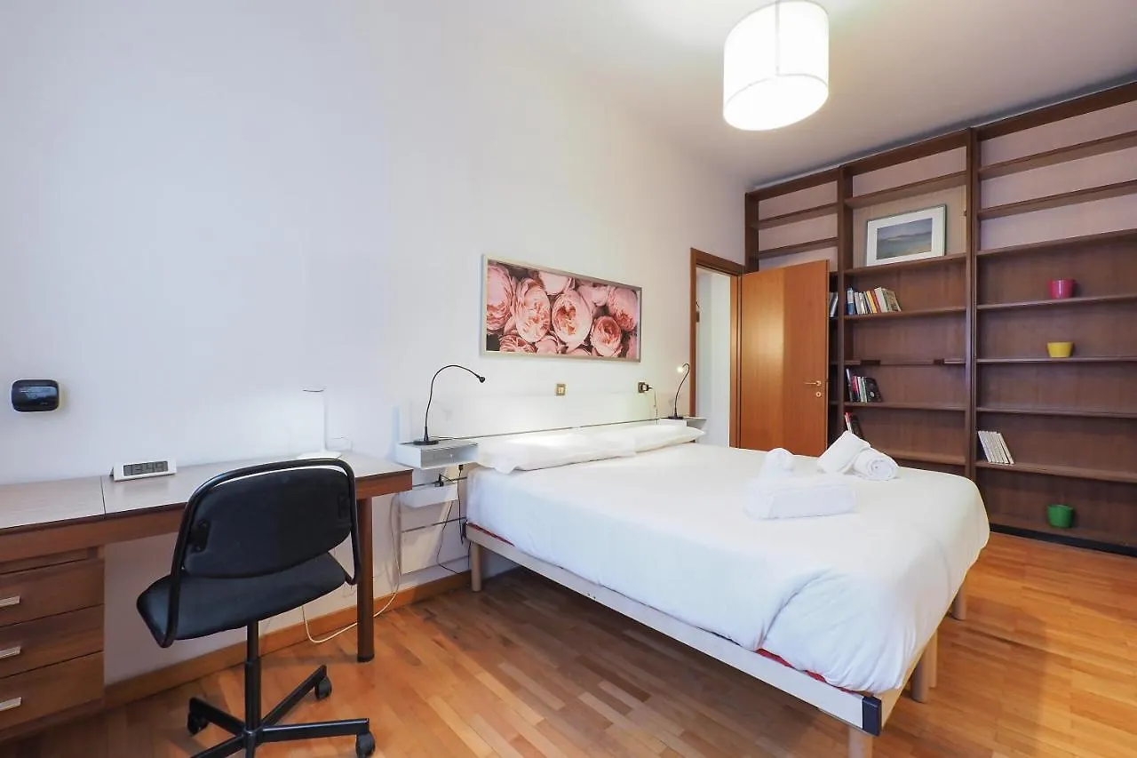 Primopiano - Tolmezzo Apartment Milan