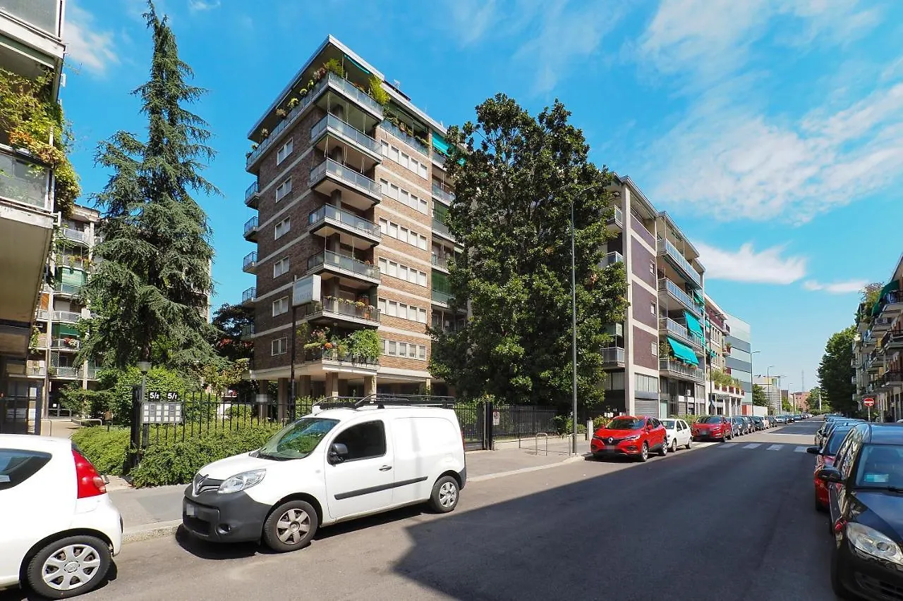 Primopiano - Tolmezzo Apartment Milan