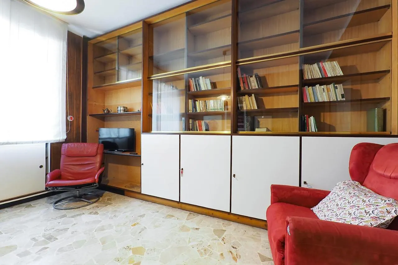 Primopiano - Tolmezzo Apartment Milan Italy